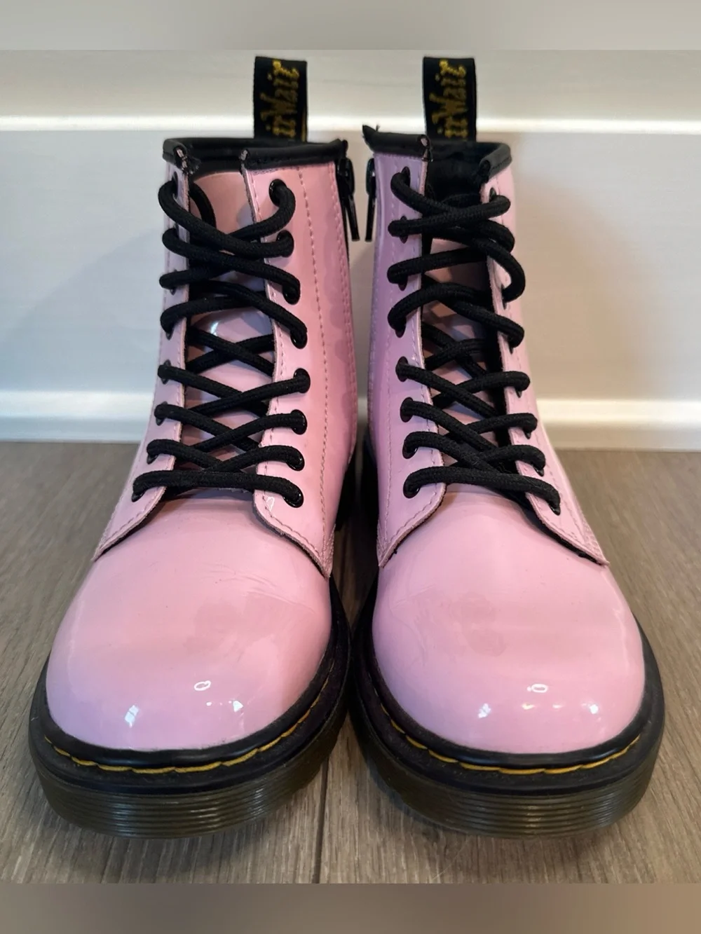 DR DOC MARTENS Girls Youth Size 1 Pink Boots Shoes 1460 J Patent Leather Zip